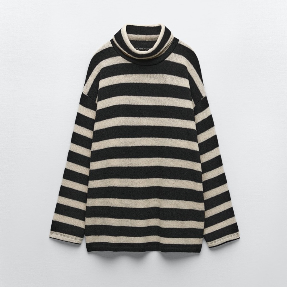 STRIPED HIGH NECK SWEATER